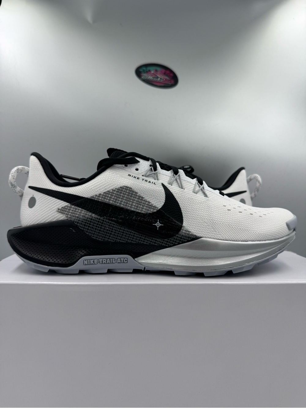 Nike Pegasus Trail 5 By You NBY White Black BRAND NEW Size 11 Women